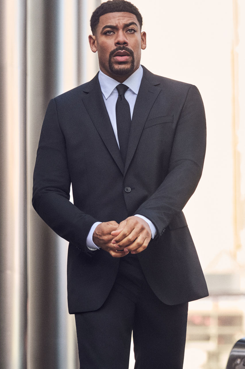 Fall_Winter_2026_BOSS_Global_Campaign_Aaron_Pierre_Look1_2x3.jpg