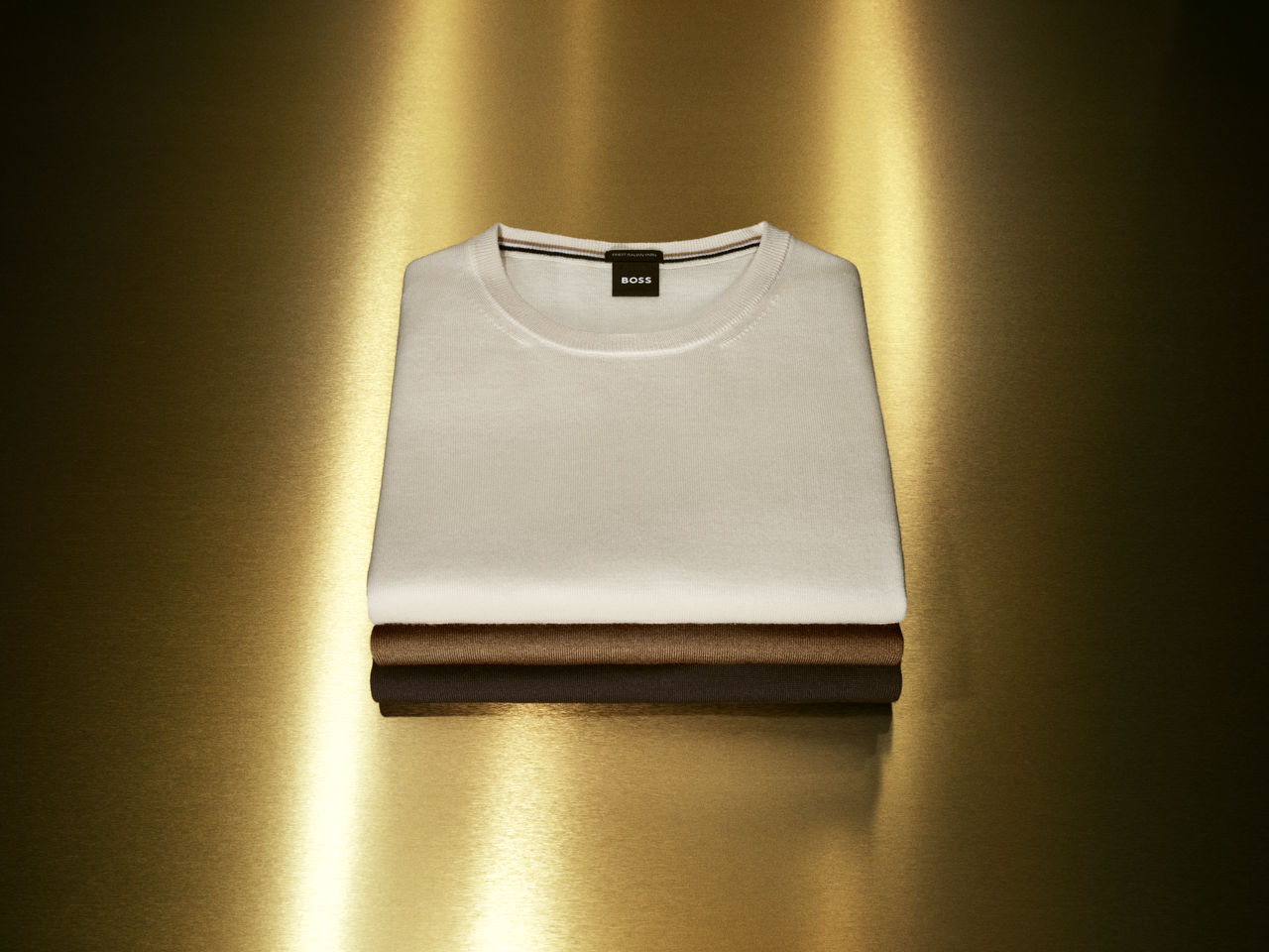 2024_BOSS_Holiday_Merino_Still_011.jpg