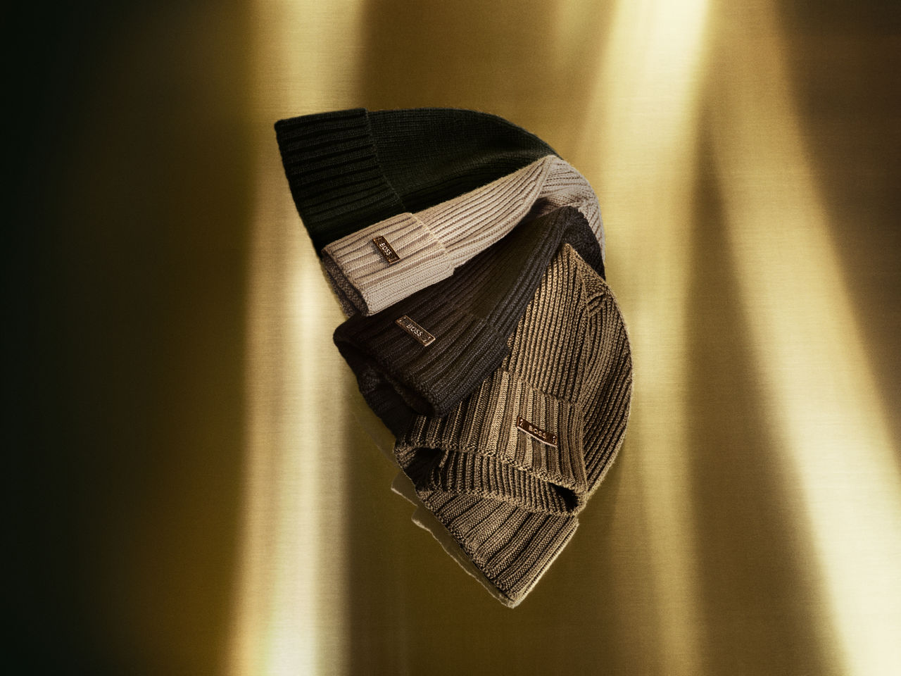 2024_BOSS_Holiday_Merino_Still_013.jpg