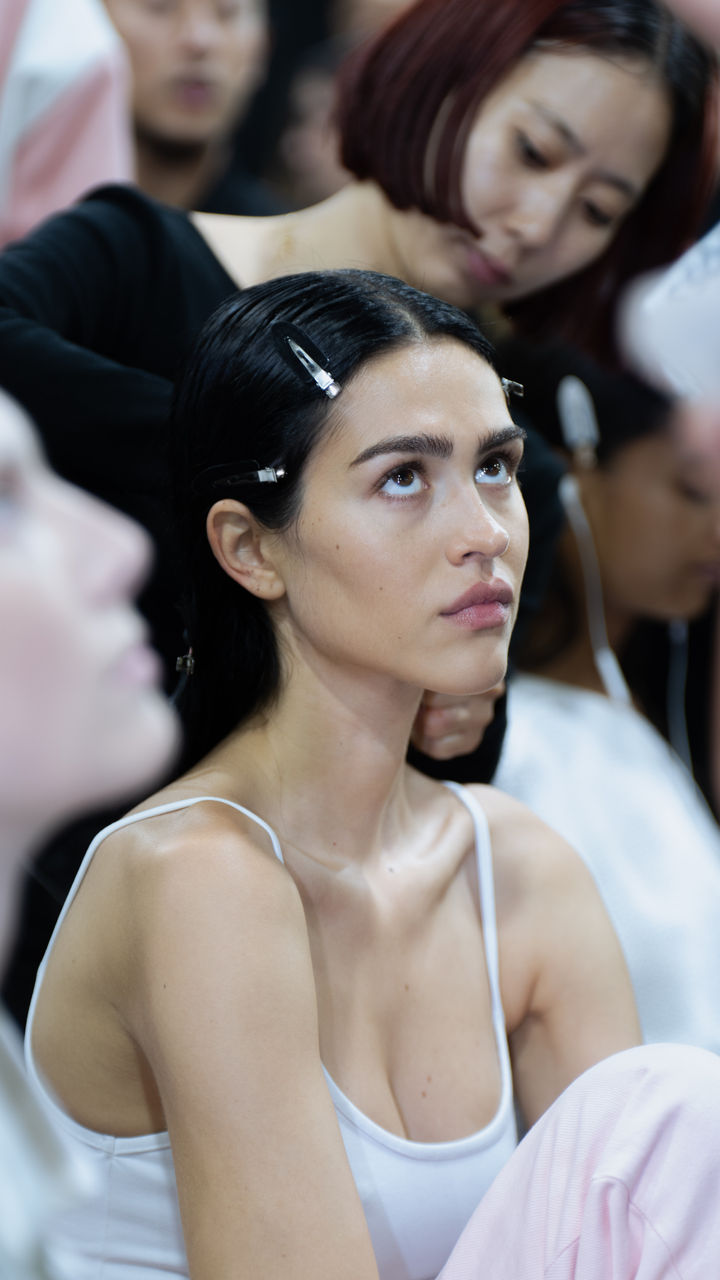 SPRING_SUMMER_2025_BOSS_FASHION_SHOW_BTS_9x16_006.jpg