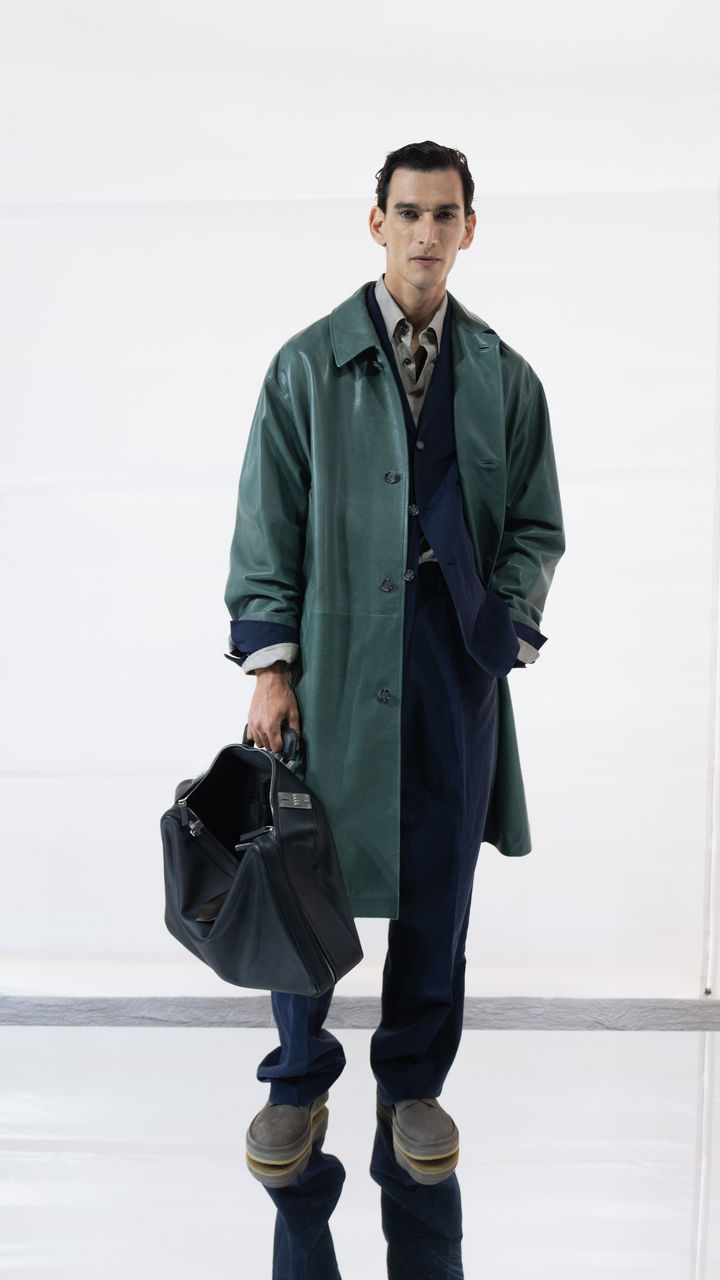 SPRING_SUMMER_2025_BOSS_FASHION_SHOW_BTS_9x16_017.jpg