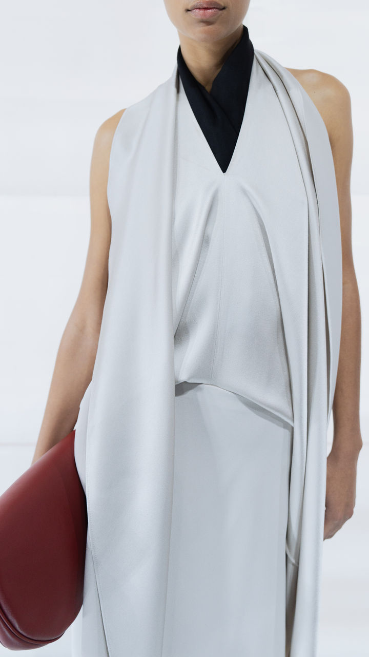 SPRING_SUMMER_2025_BOSS_FASHION_SHOW_BTS_9x16_034.jpg