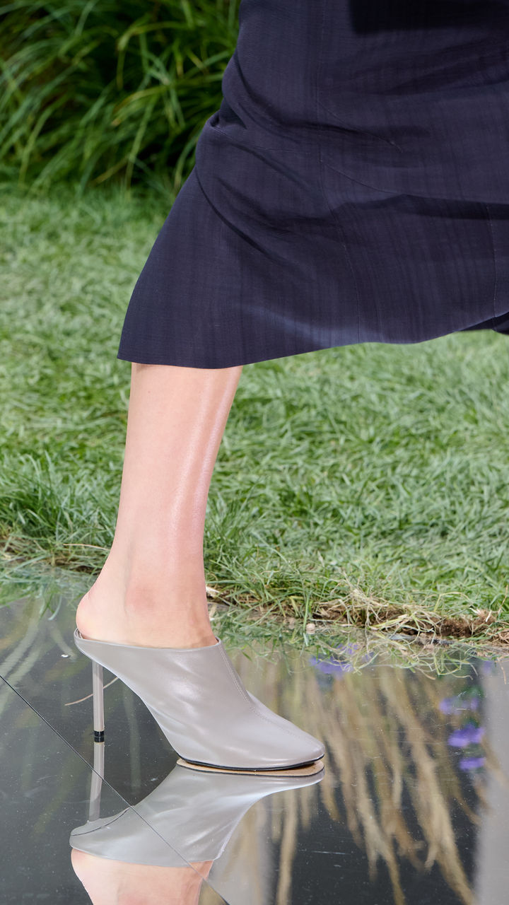 SPRING_SUMMER_2025_BOSS_FASHION_SHOW_LOOK07_9x16_014.jpg