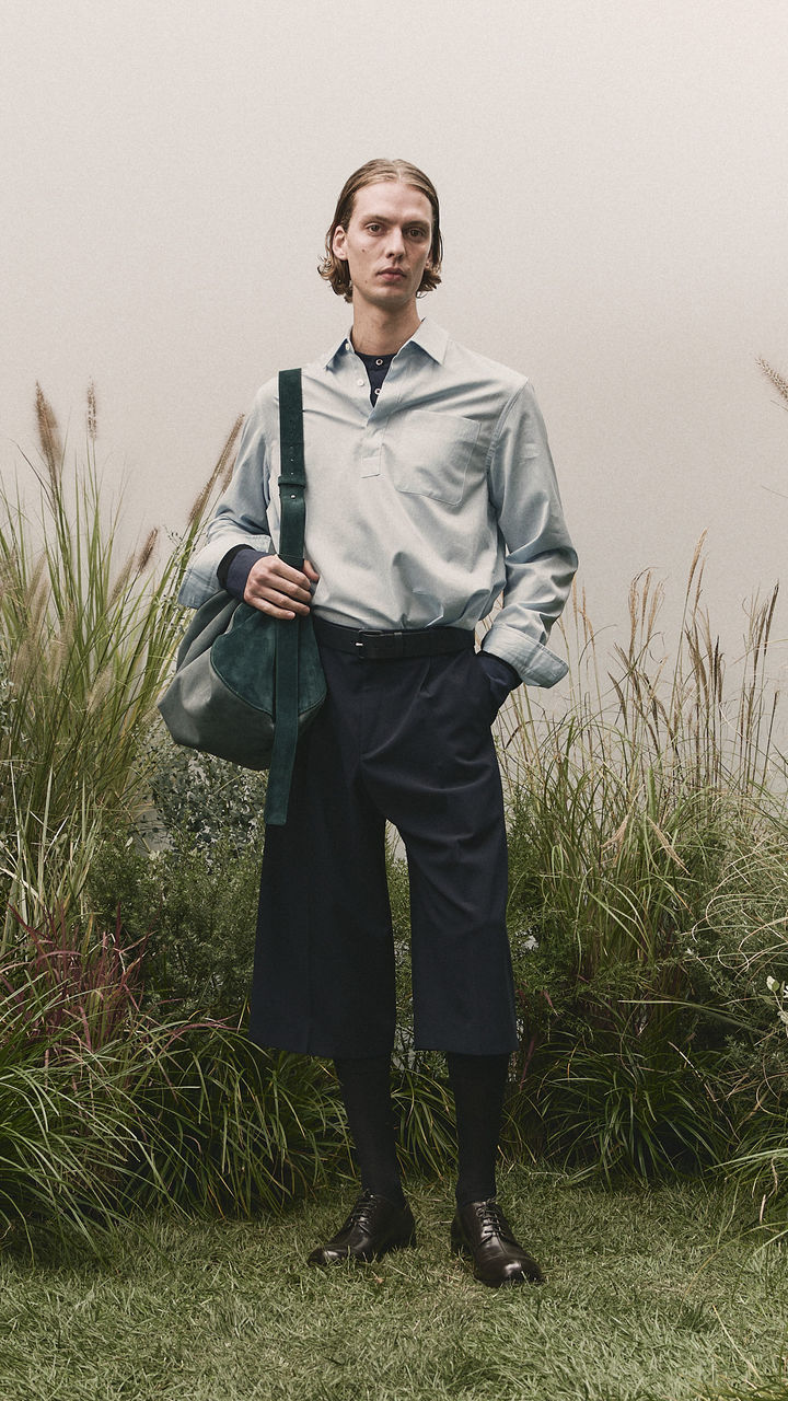 SPRING_SUMMER_2025_BOSS_FASHION_SHOW_FIRST_LOOK_WALL_Look_04_9x16_02.jpg