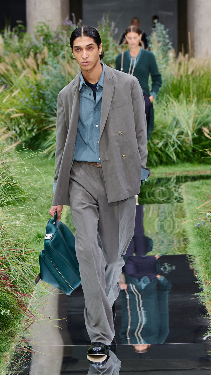 BOSS_SHOW_SPRING_SUMMER_2025_MILAN_9X16_Look_10.jpg