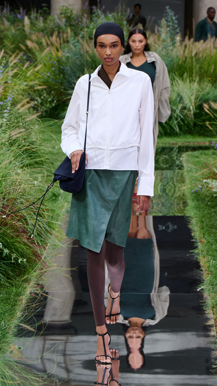 BOSS_SHOW_SPRING_SUMMER_2025_MILAN_9X16_Look_14.jpg