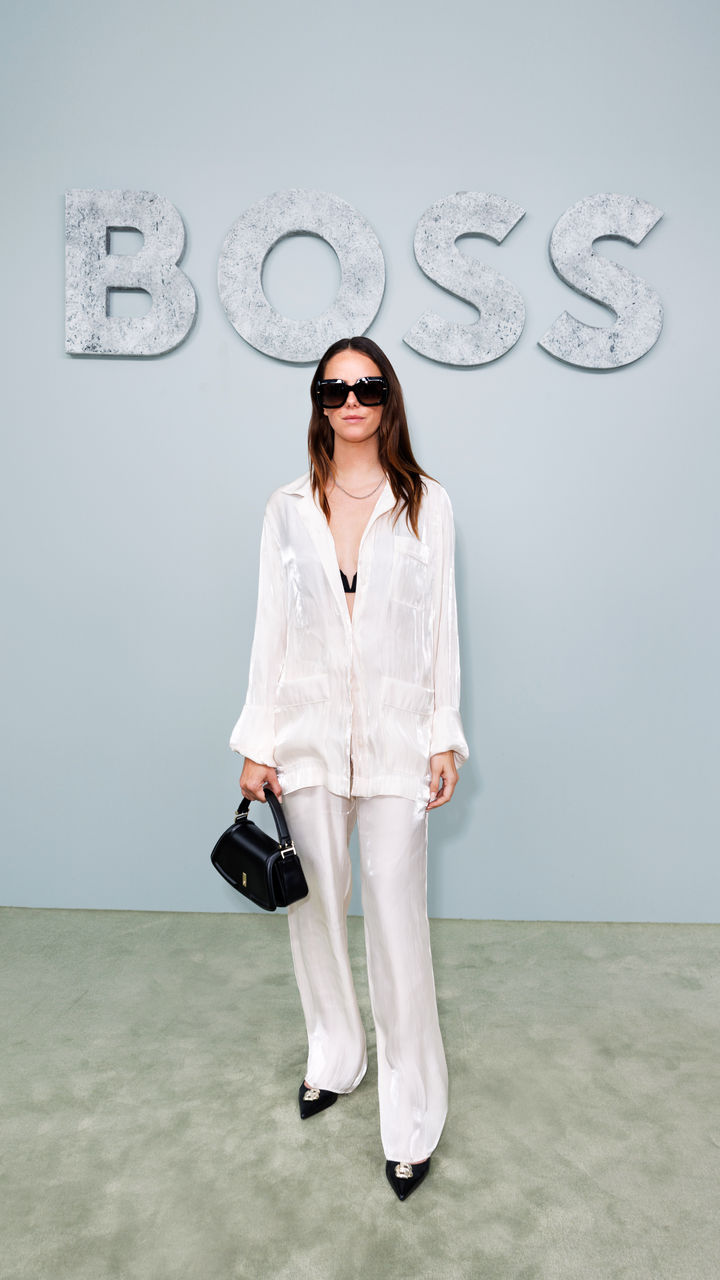 SPRING_SUMMER_2025_BOSS_FASHION_SHOW_9x16_Kaya_Scodelario.jpg