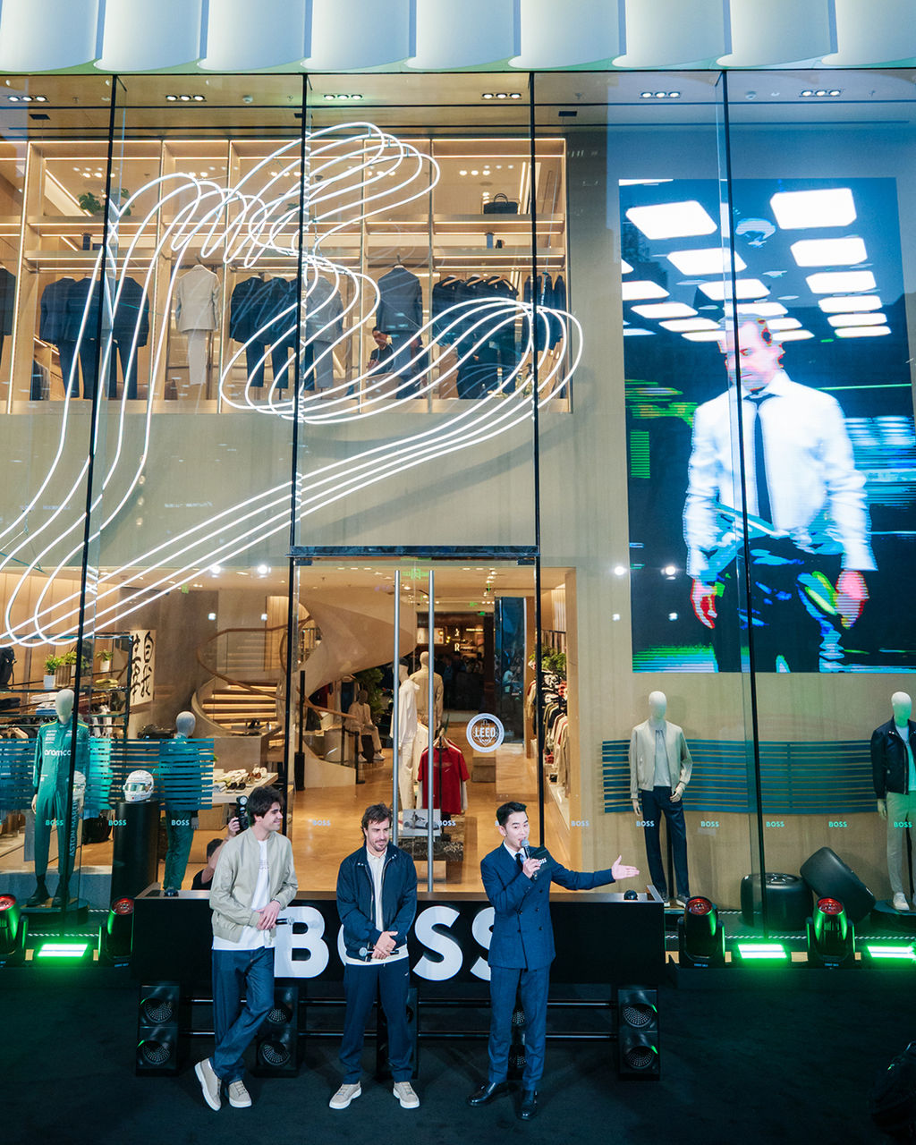 BOSS_SHANGHAI_STORE_OPENING_Lance_Stroll_and_Fernando_Alonso_008.jpg