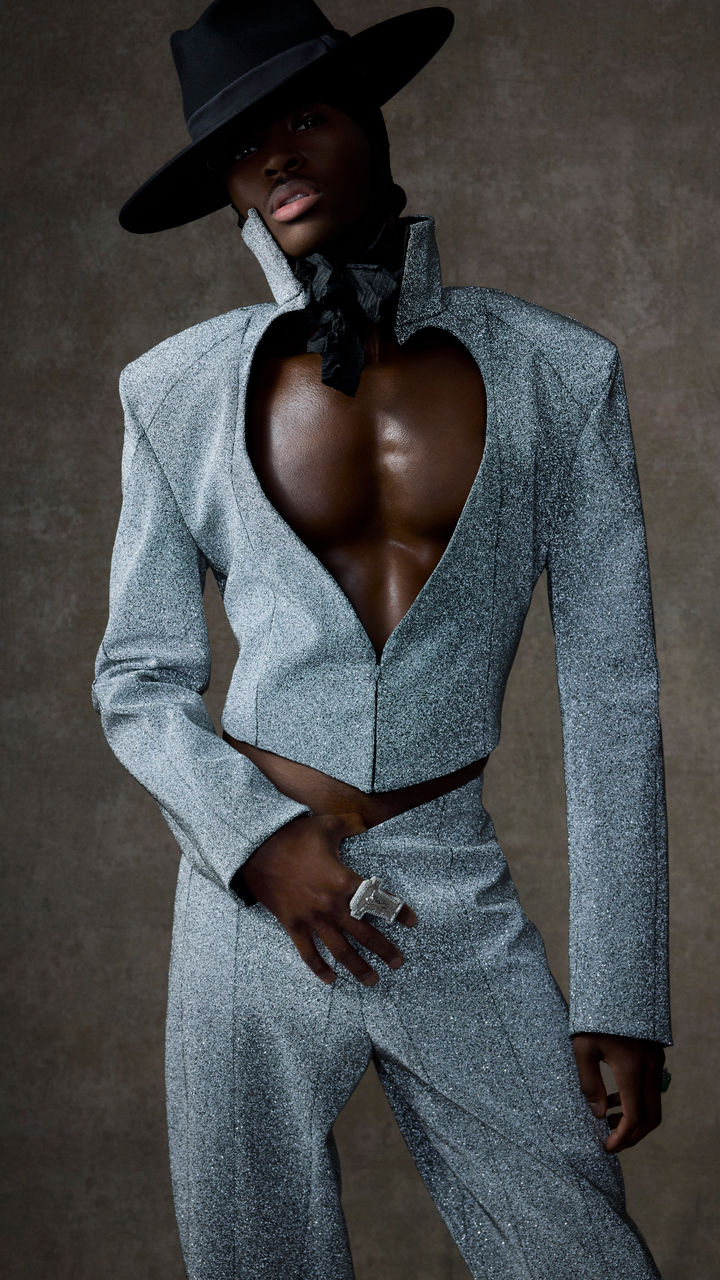 HBME_110_BOSS_Met Gala_2025_Look Spotlight_Alton Mason_9x16_003.jpg