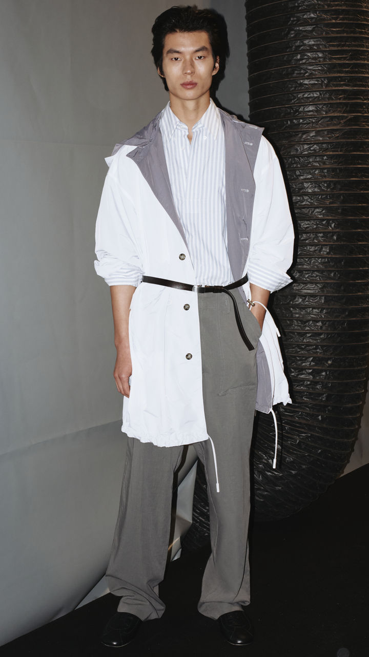 BOSS_Spring_Summer_26_Fashion_Show_BTSBackstage_9x16_003.jpg