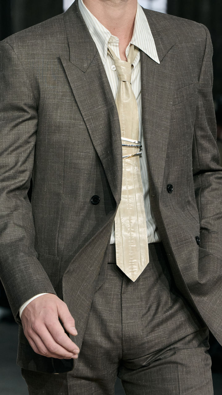 BOSS_Spring_Summer_26_Fashion_Show_Runway_Details_002.jpg