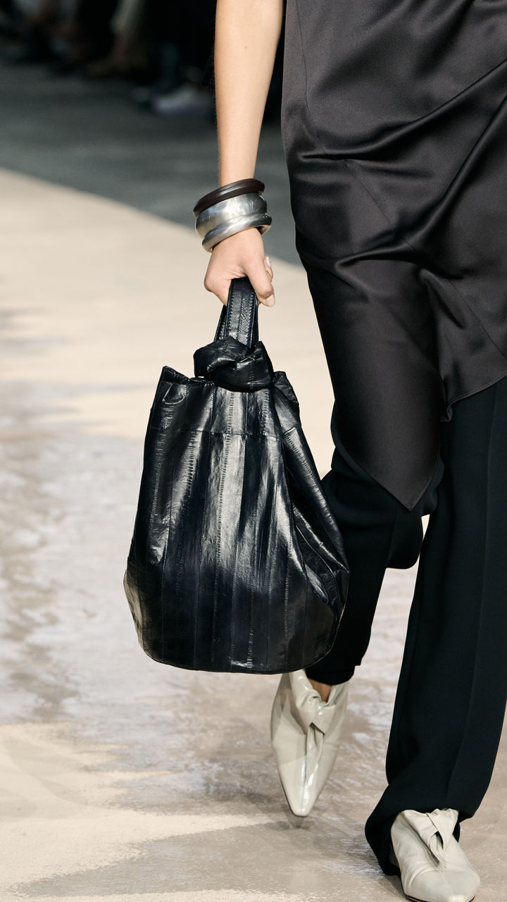 BOSS_Spring_Summer_26_Fashion_Show_Runway_Details_010.jpg