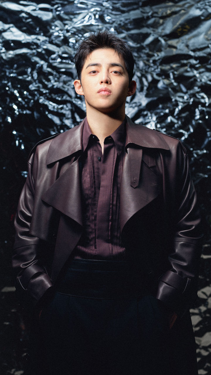 BOSS_Spring_Summer_26_Fashion_Show_First Look Wall_9x16_002.jpg