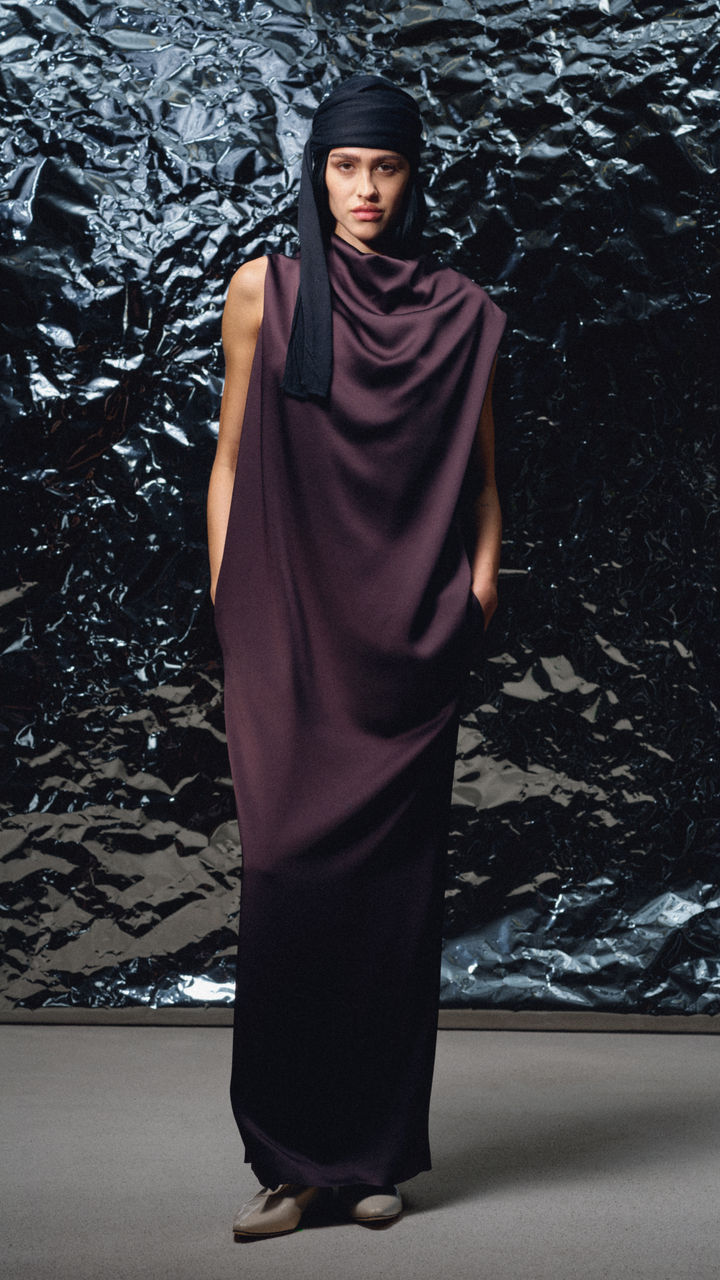 BOSS_Spring_Summer_26_Fashion_Show_First Look Wall_9x16_028.jpg