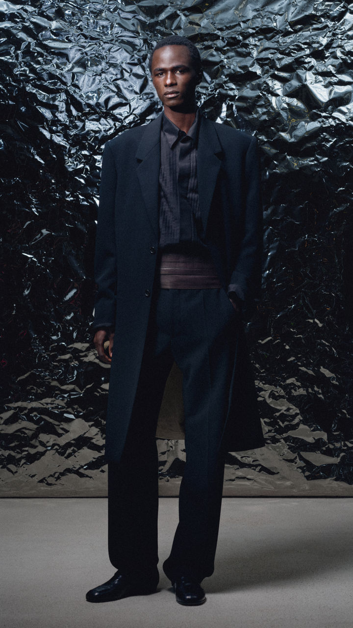 BOSS_Spring_Summer_26_Fashion_Show_First Look Wall_9x16_032.jpg