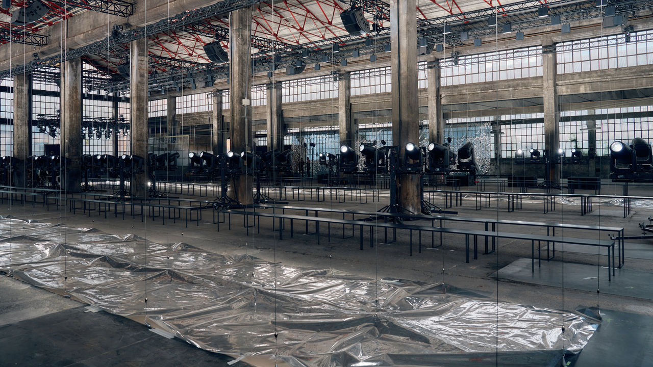 BOSS_Spring_Summer_26_Fashion_Show_VENUE_002.jpg