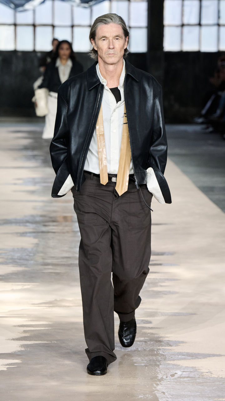 BOSS_Spring_Summer_26_Fashion_Show_RUNWAY_014_9x16.jpg