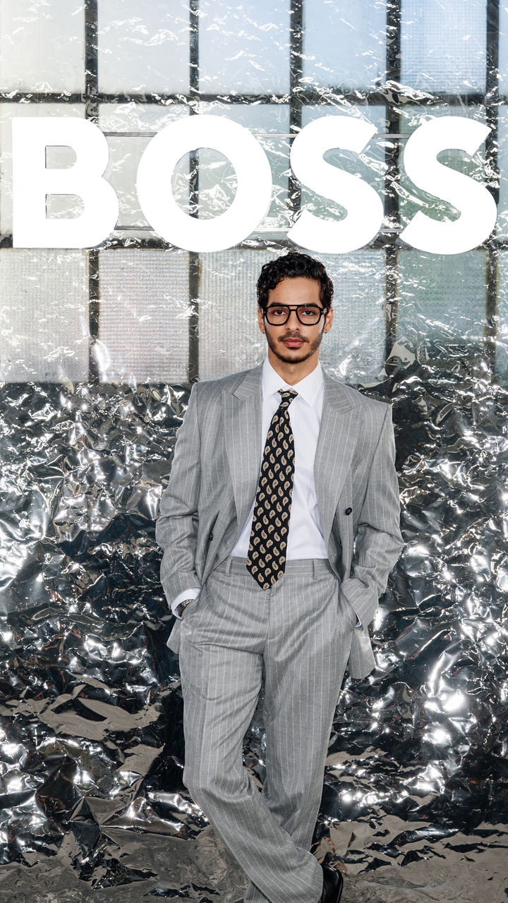 BOSS_Spring_Summer_26_Fashion_Show_LOGO_WALL_Ishaan_Khatter.jpg