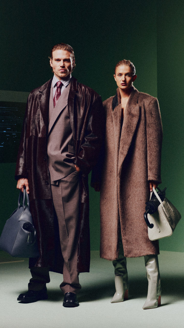 BOSS_FW23_Fashion_Show_FirstLookWall_Group_9x16_004.jpg