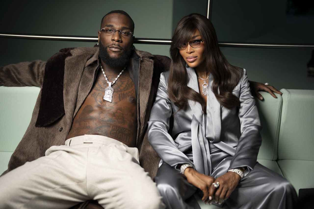 BOSS_FW23_FASHION_SHOW_Front_Row_Burna_Boy_Naomi Campbell.JPG