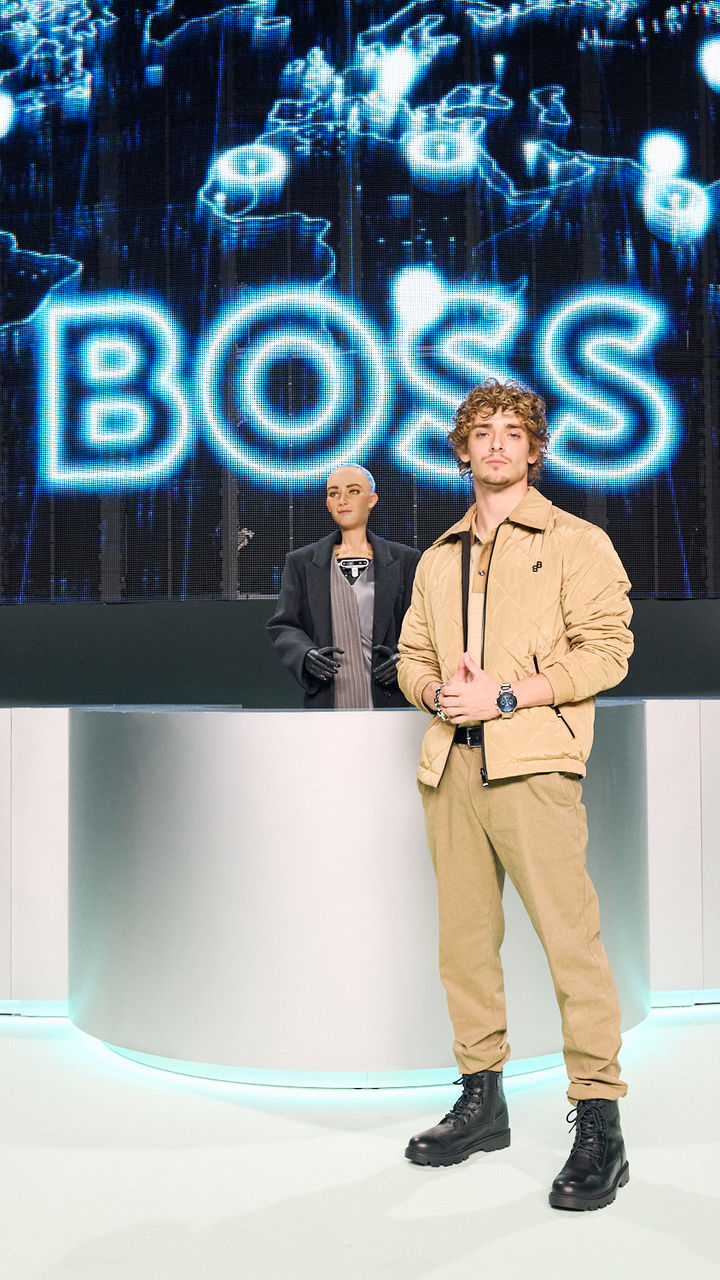 BOSS_FW23_FASHION_SHOW_01.jpg