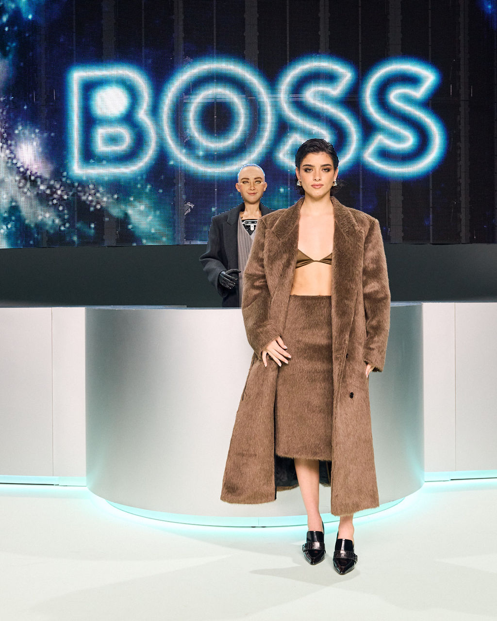 BOSS_FW23_FASHION_SHOW_Dixie_Damelio.jpg