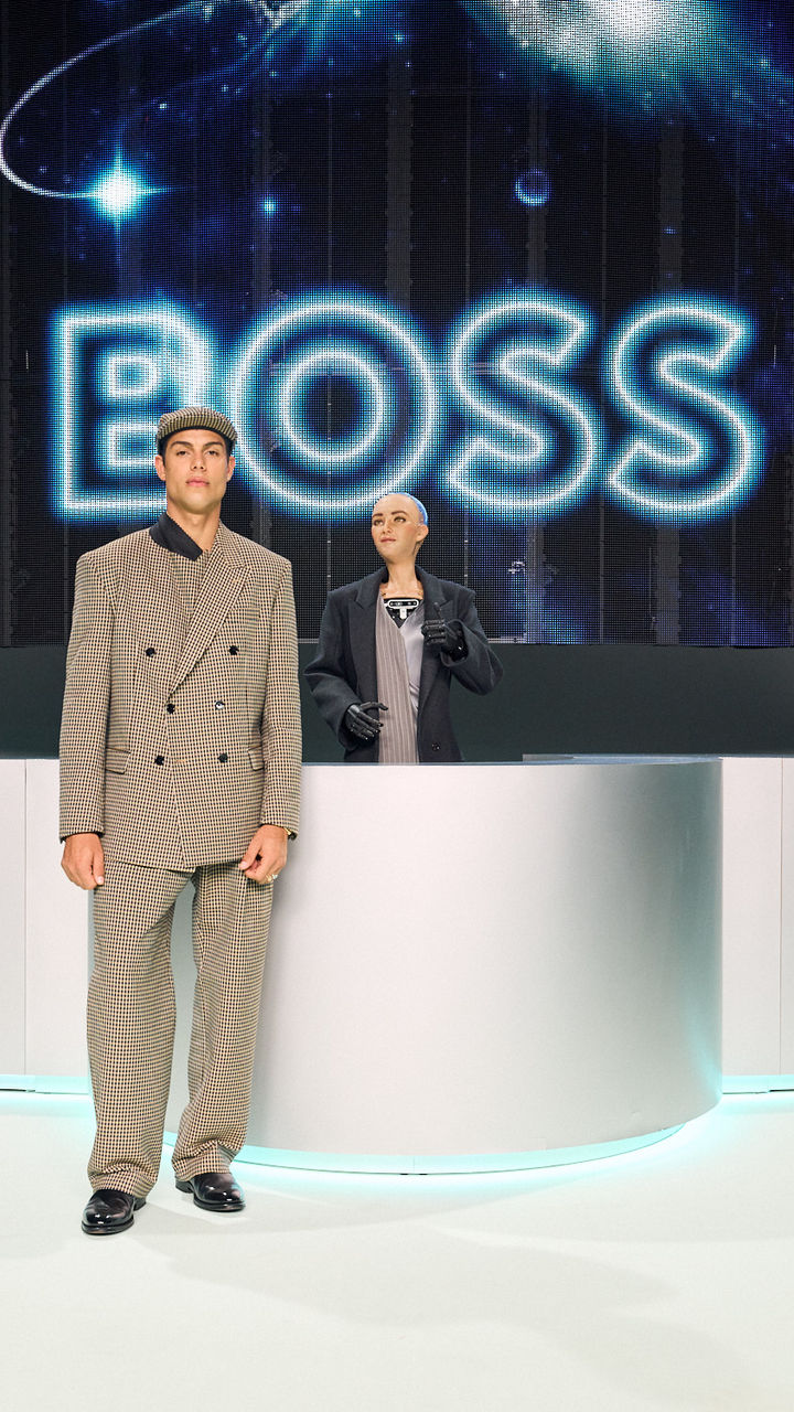 BOSS_FW23_FASHION_SHOW_Luca_Castellani.jpg