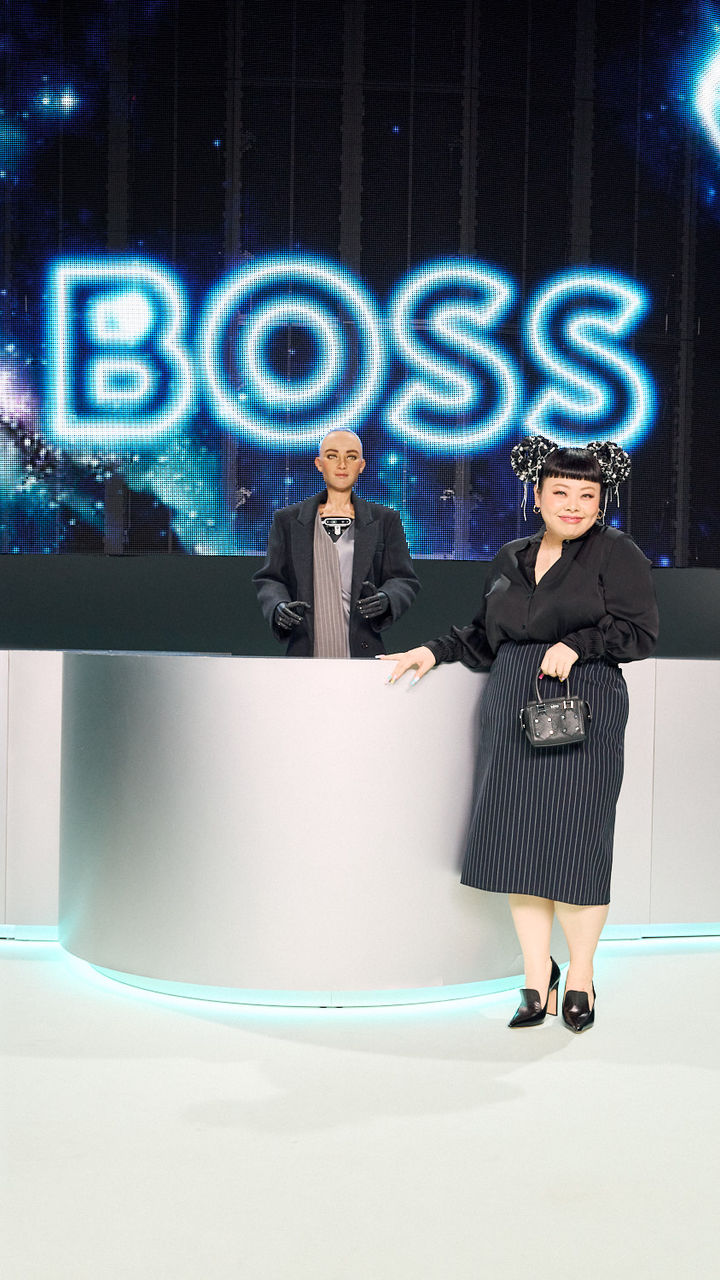 BOSS_FW23_FASHION_SHOW_Photo_Wall_Naomi_Watanabe.jpg