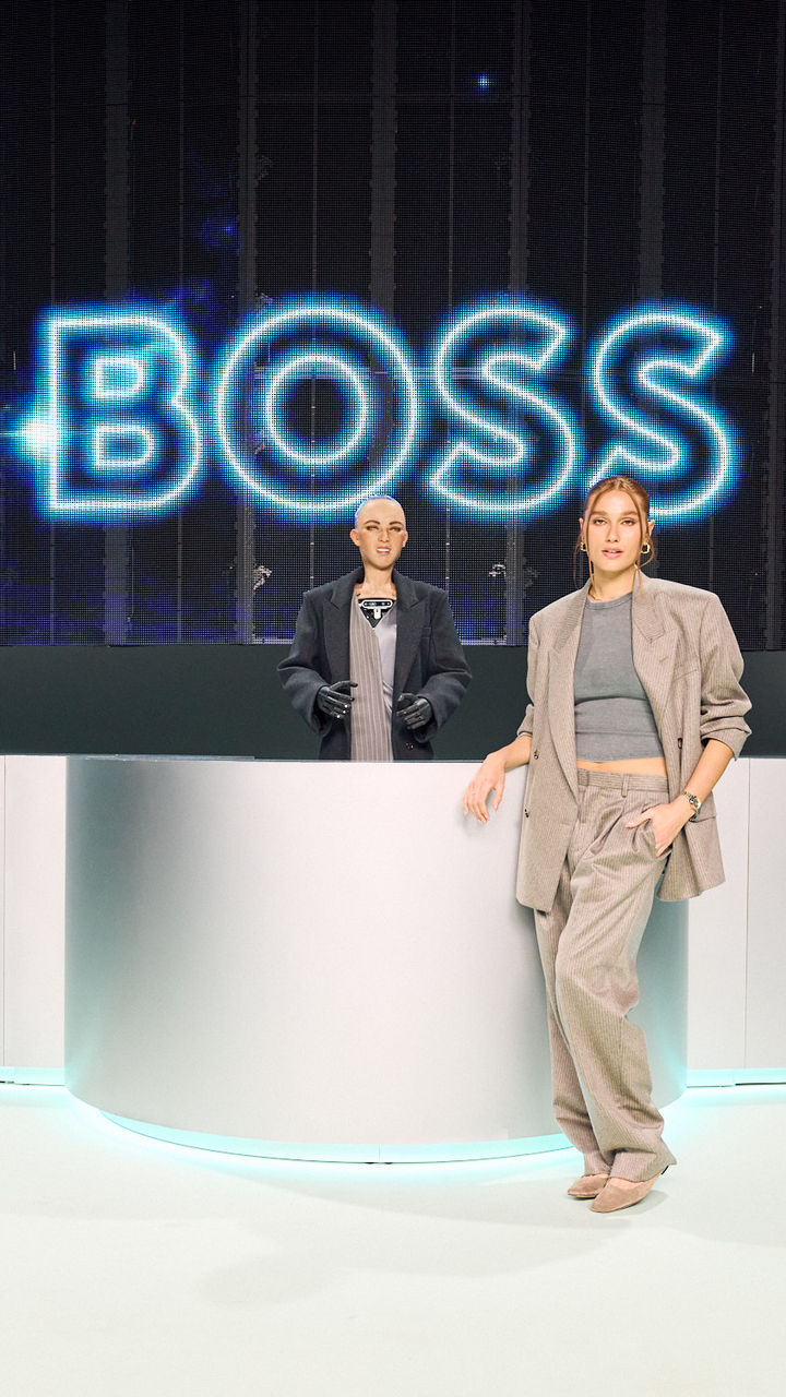 BOSS_FW23_FASHION_SHOW_Sasha_Meneghel.jpg