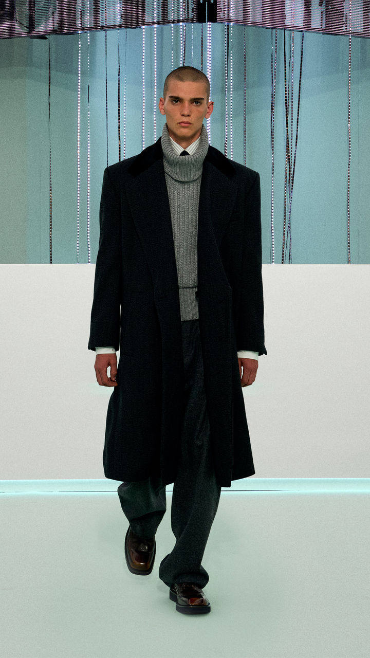BOSS_FW23_FASHION_SHOW_Runway_Full_Look_Images_47_9x16.jpg