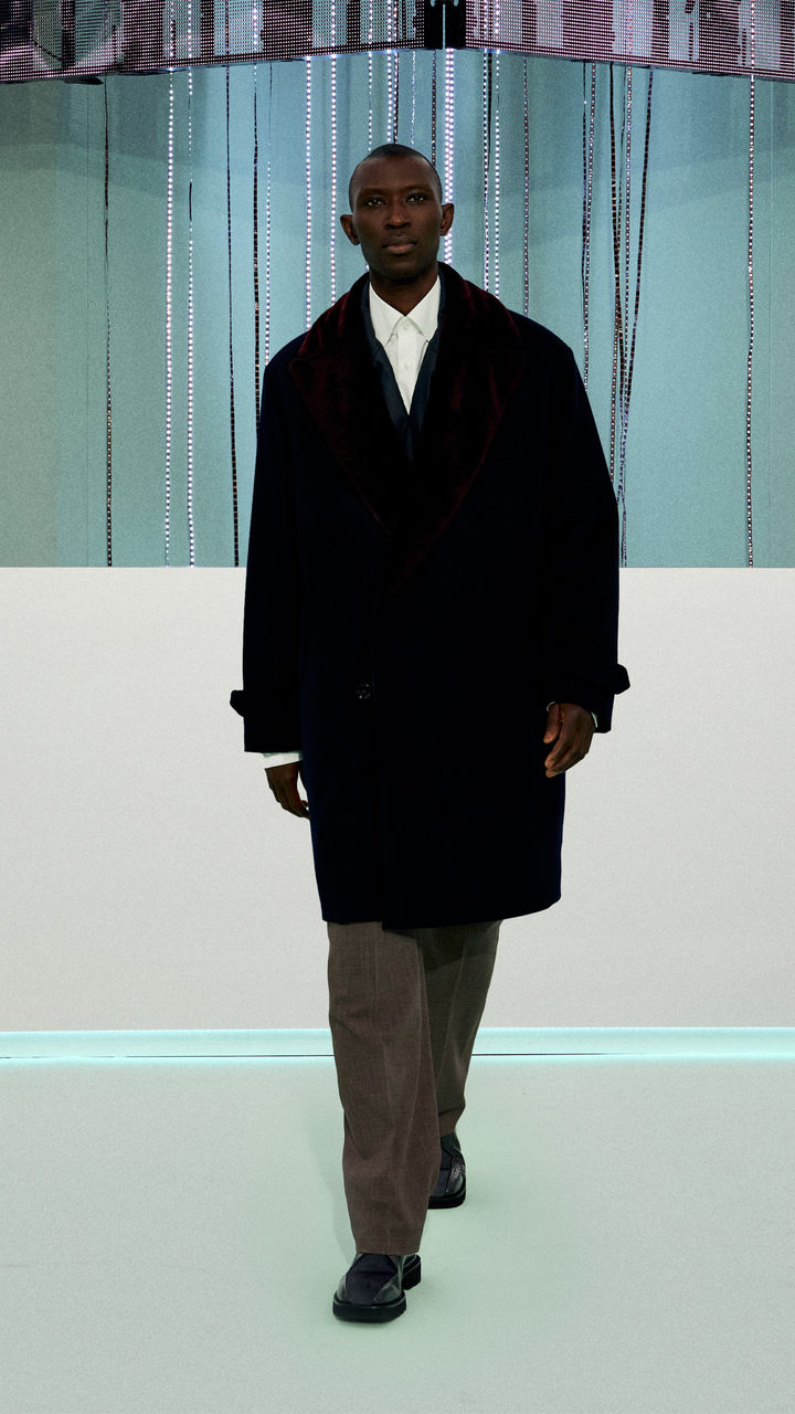 BOSS_FW23_FASHION_SHOW_Runway_Full_Look_Images_65_9x16.jpg