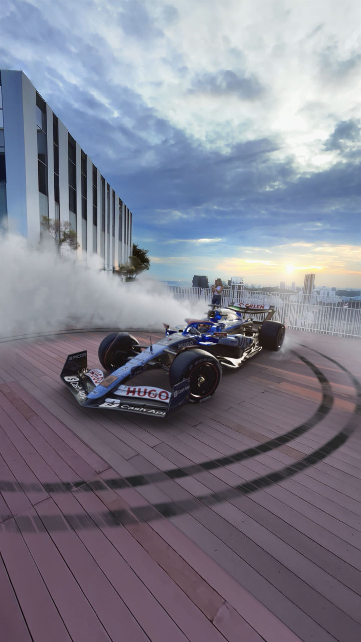 HUGO_Singapore_Visa_Cash_App_RB_9x16_CGI_03.png