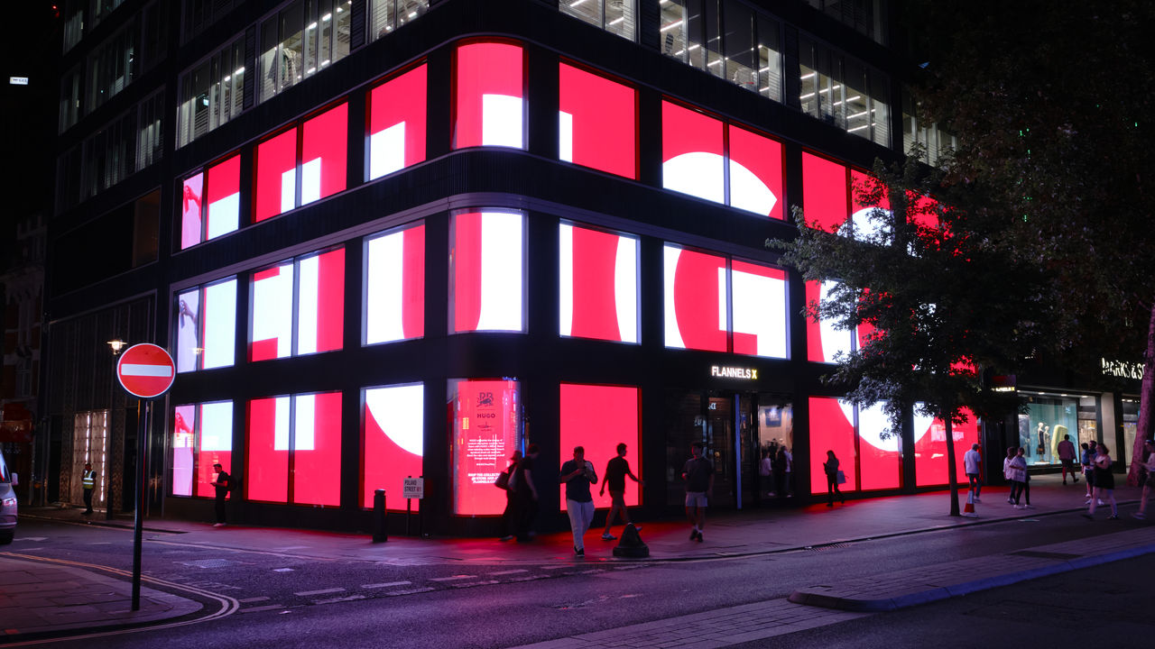 2025_HUGO_Flannels_Slawn_Car_Reveal_Facade_16x9_003.jpg