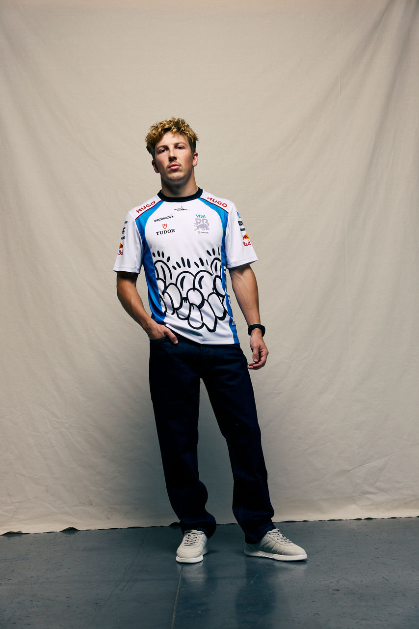 HUGO_x_VCARB_by_Slawn_Teamwear__Silverstone_005.jpg