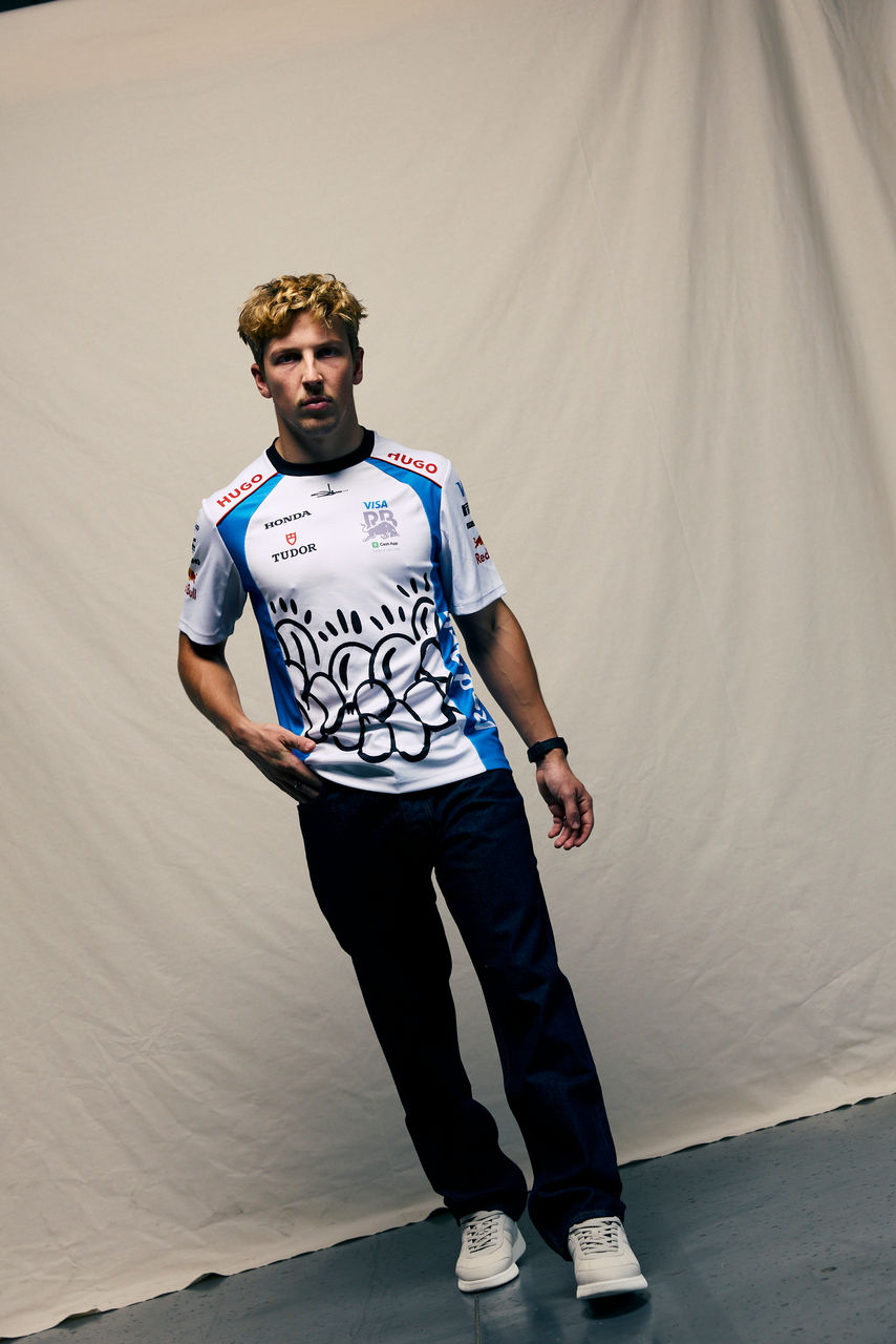 HUGO_x_VCARB_by_Slawn_Teamwear__Silverstone_006.jpg