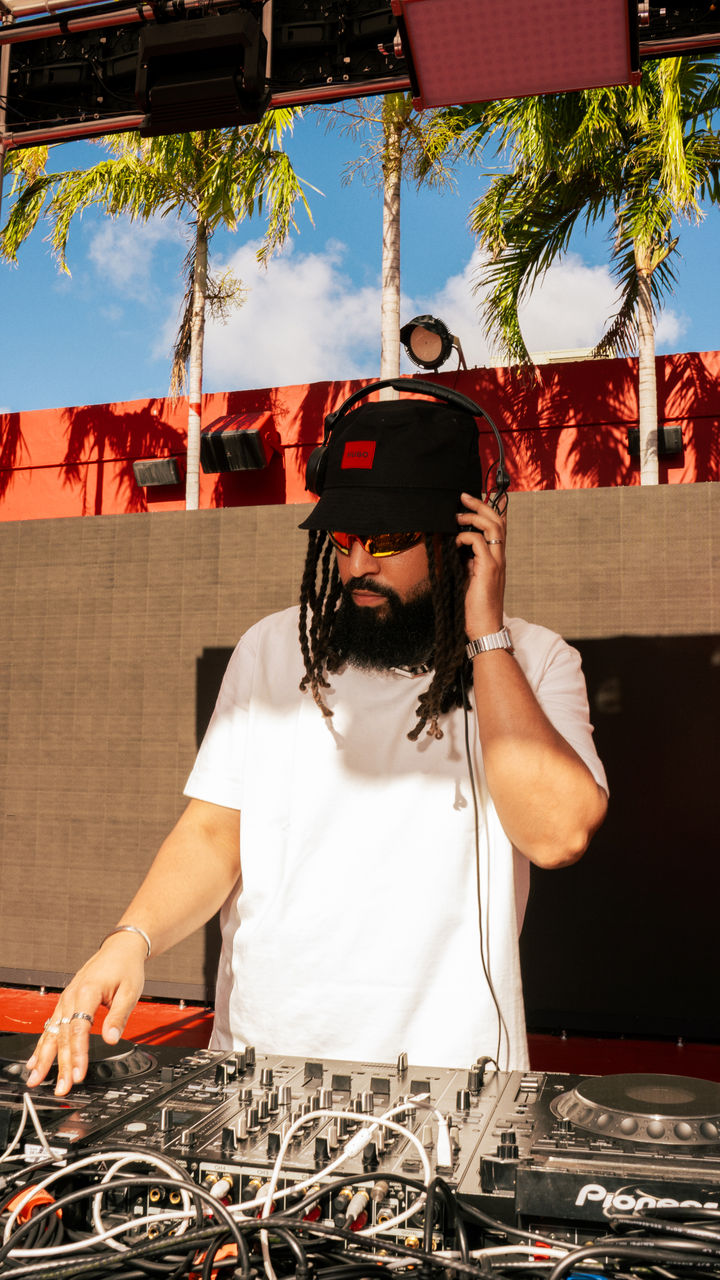 HBME_100_HUGO_Garage_Miami_Stills_F1_DJs_1_9x16.jpg