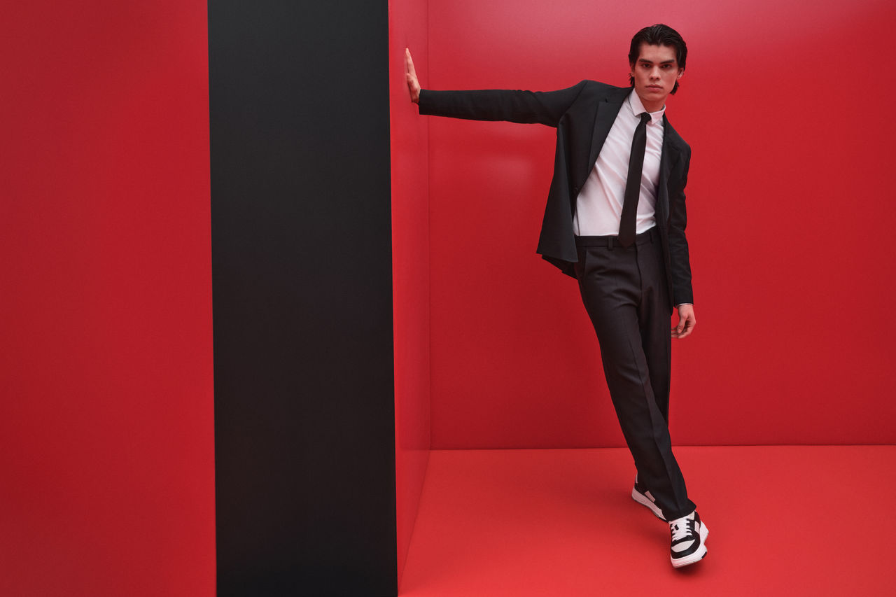 SpringSummer25_HUGO_Global_Campaign_Hero_Men_3x2.jpg